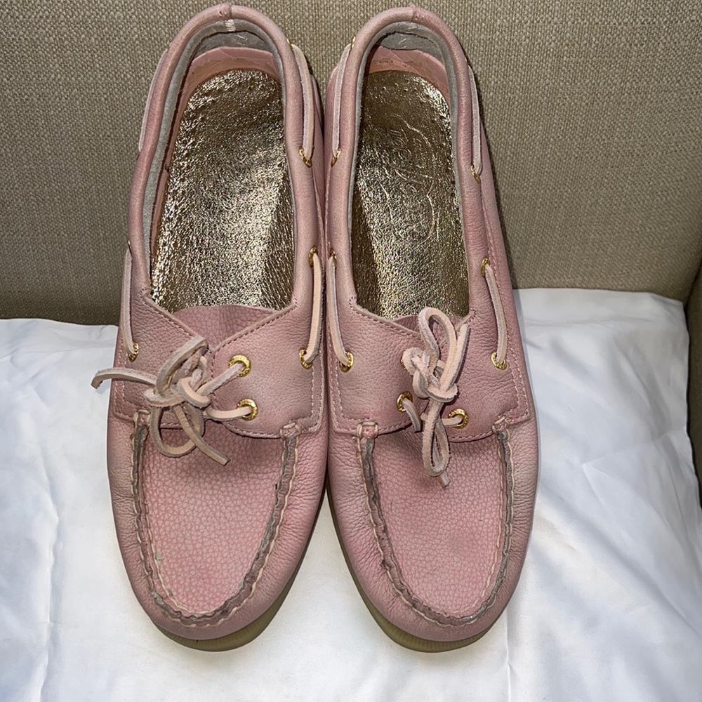 Womens Pink Sperry leather boat Shoes